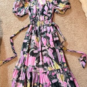 NWT Pinch Multicolor Abstract Dress with tie, open back and puff sleeves